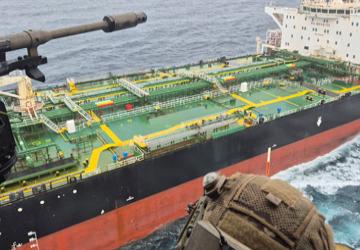 西方开了最恶劣的先例！公海从此不再自由！当地时间5月31日，法国海军在没