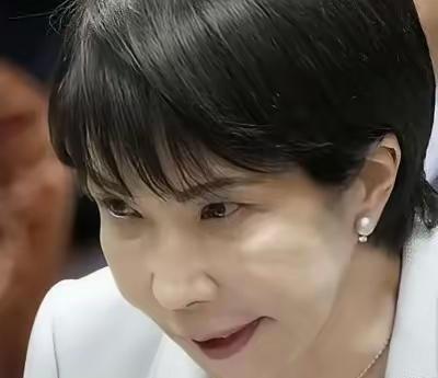 日本不怕中国有导弹，也不怕中国的核武器，甚至不怕中国的稀土制裁，他们害怕就