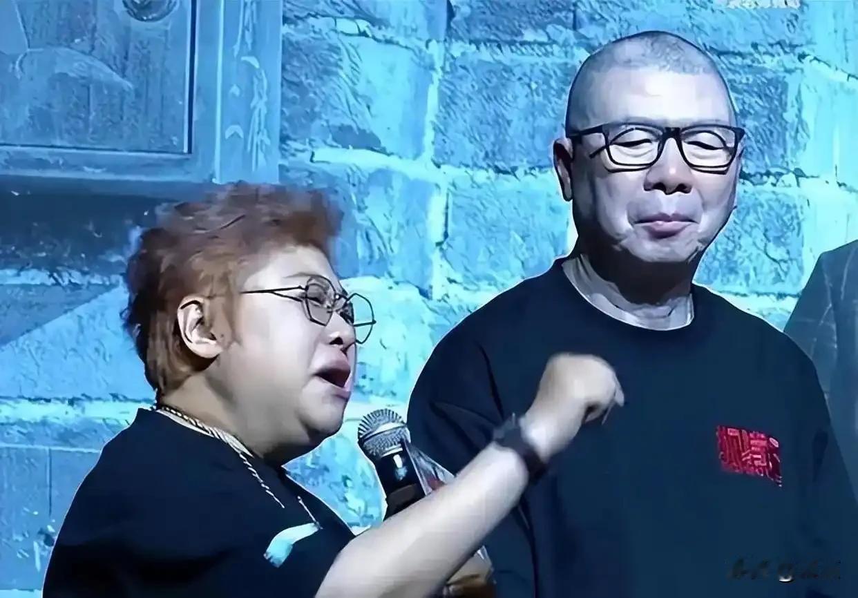 韩红基金会否认「暗箱操作利益输送」认真看完韩红基金会发布的情况说明，网友反应