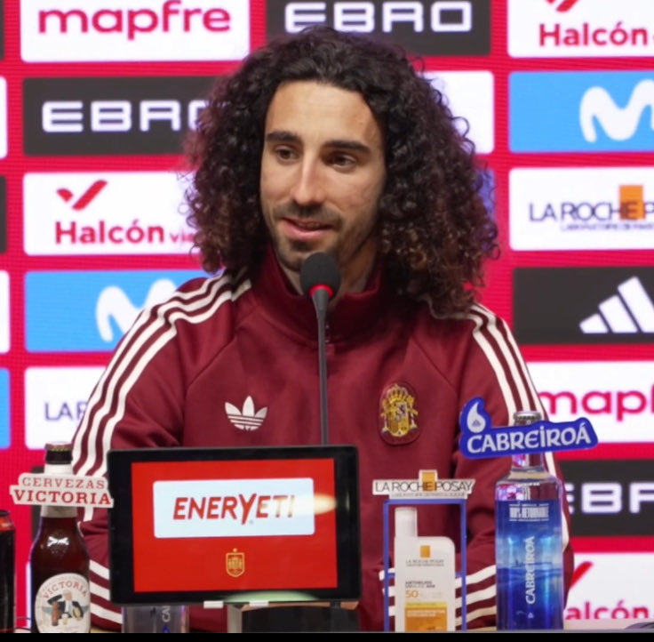 问：如果你接到一个来自巴塞罗那的报价❓库库雷利亚：如果这样的机会出现，很难拒绝