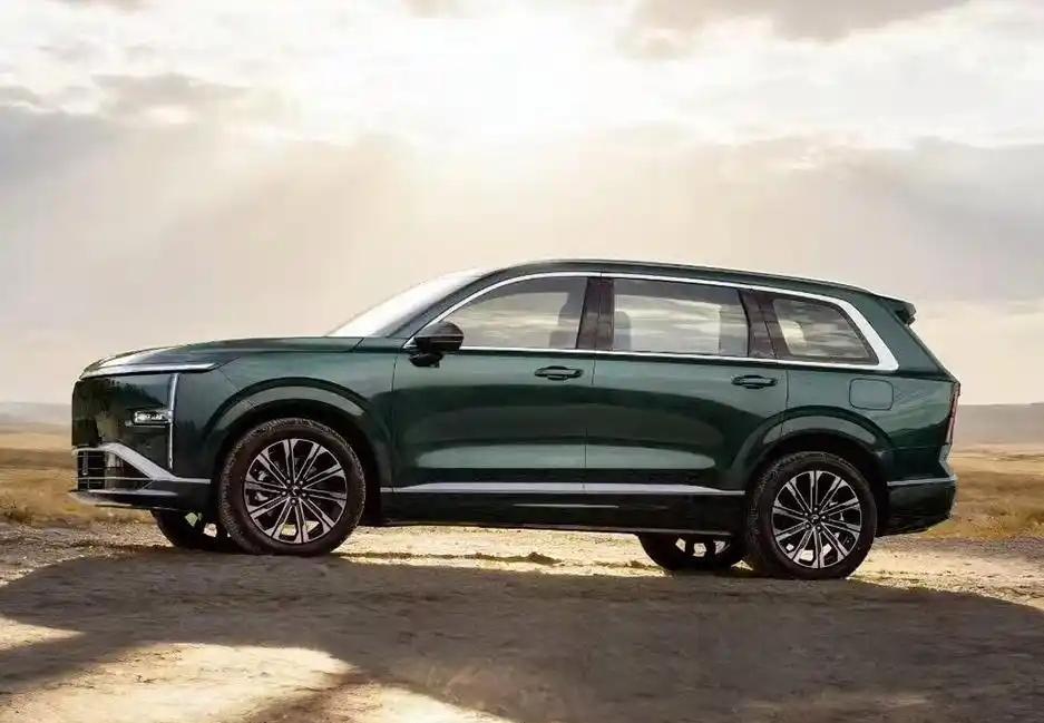 五菱新款插混大型SUV酷似路虎，这设计是真好看👀五菱星光L搭载五菱灵犀混动