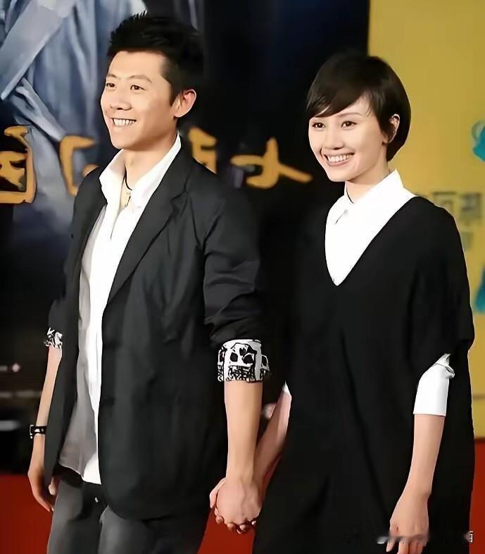娱乐圈里最不会离婚的一对明星夫妻，他们的颜值不是最帅最美的，但他们看着特别有气质