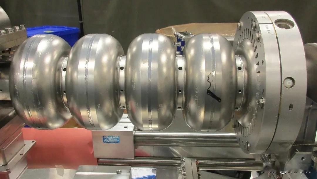 美国科技将核废料转化为能源，减少99.7%的放射性物质暴露美国粒子加速器将