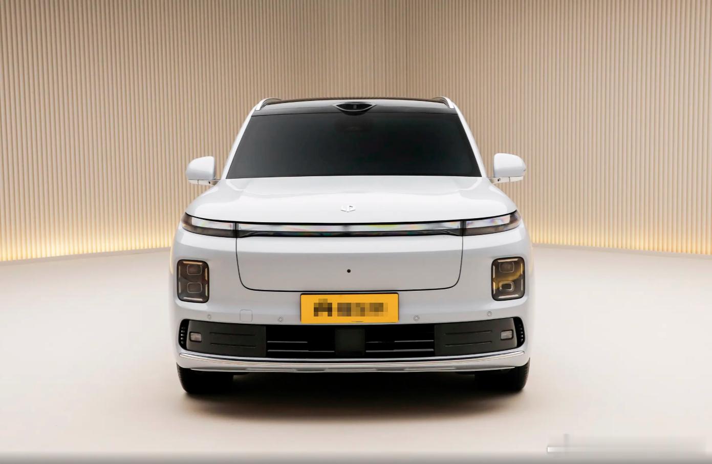 零跑D19内饰官图解密了，这事儿等会儿说，纯电版真心建议一定要买黑色！买黑色！买