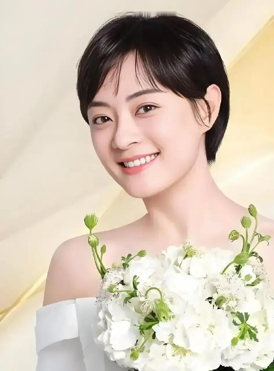 邓超感冒了，在家翻药盒，把胃药当成感冒药吞了两片，赶紧拍照发给孙俪问对不对。孙