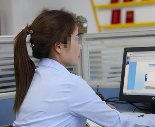 广东佛山，一女子试工7天，因无法胜任工作，被公司辞退并告知无工资，女子因此事将公