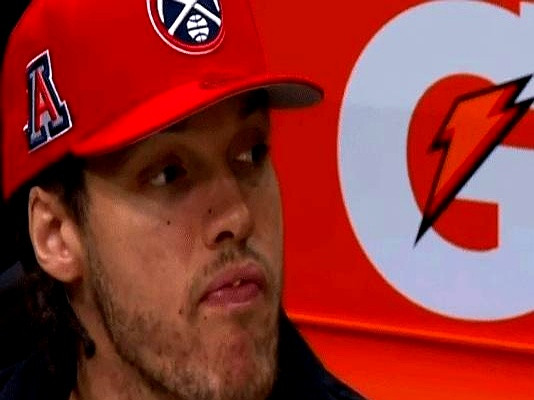 看了几场季后赛，真有点看不懂了。西部头名雷霆，二当家不在，照样...