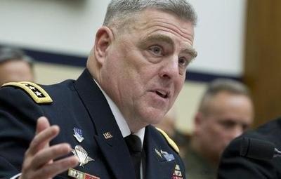 中美悄悄争AI武器，百万岗位被AI取代，60万人才缺口谁来填？现在美国有个将军