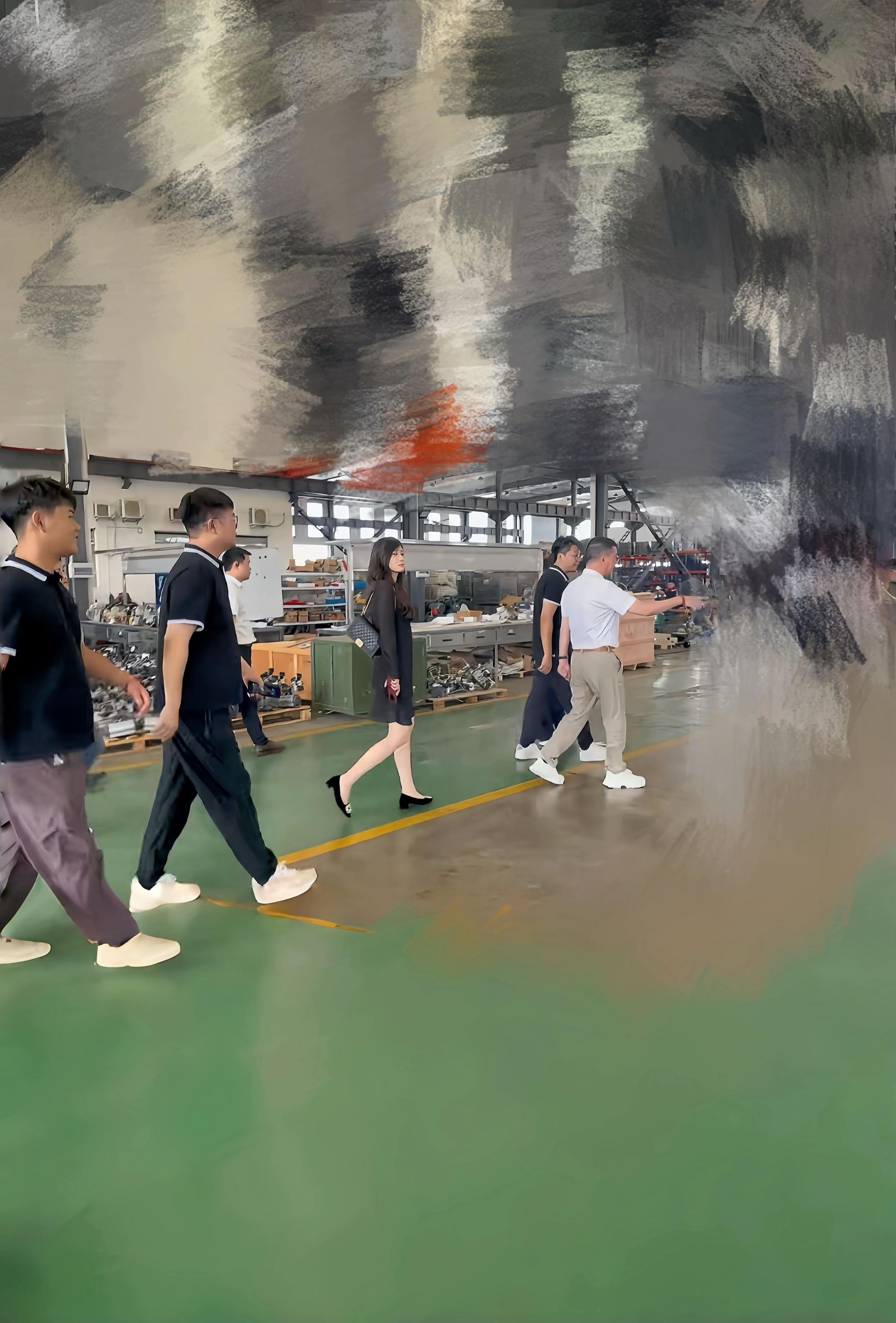 今天大领导来视察 好紧张