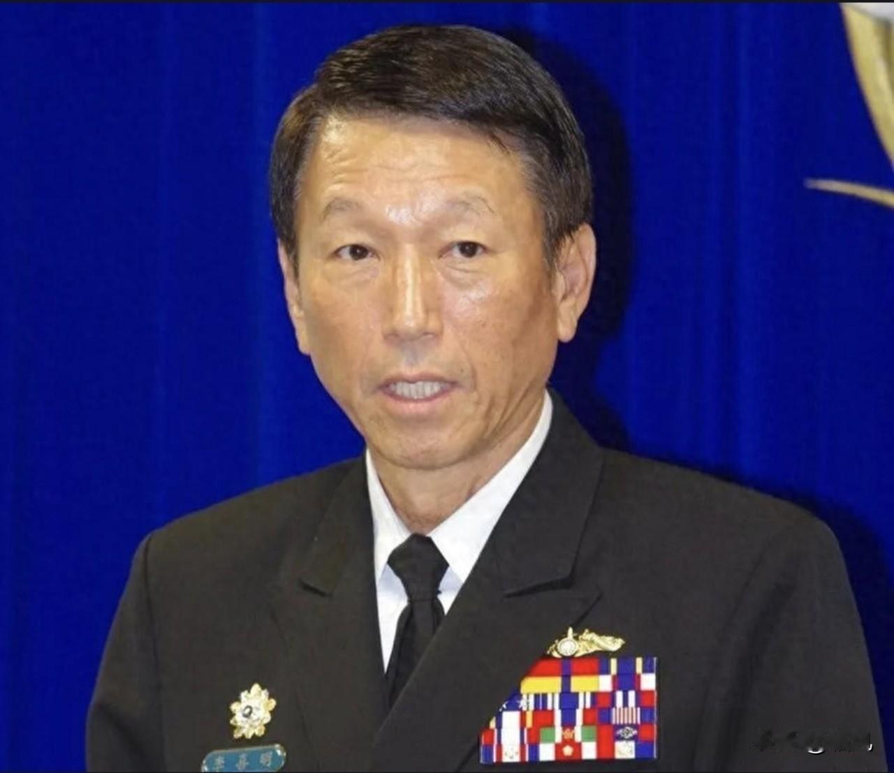 岛内彻底炸锅了！台湾前最高军事长官李喜明，终于说出了没人敢讲的大实话。解放军迟迟