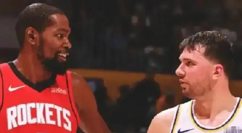 申京交易第3天，火箭拒掉7200万报价马刺把凯尔登+首轮拍桌上，斯通连电话