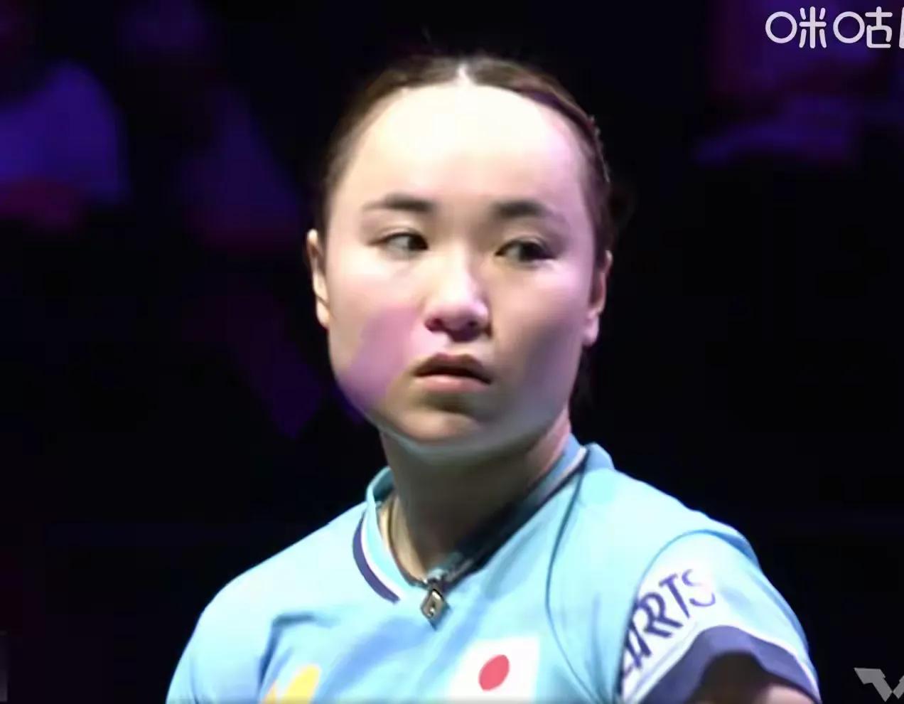 【伊藤美诚由母亲伊藤美乃莉担任场外指导，她事实上早就边缘化了】横滨冠军赛对阵王艺
