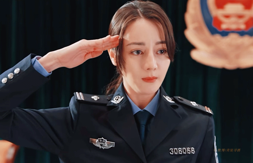 迪丽热巴这一次会成功吗？主演《利剑玫瑰》马上就要在央视八台定档播出了！我记得当年
