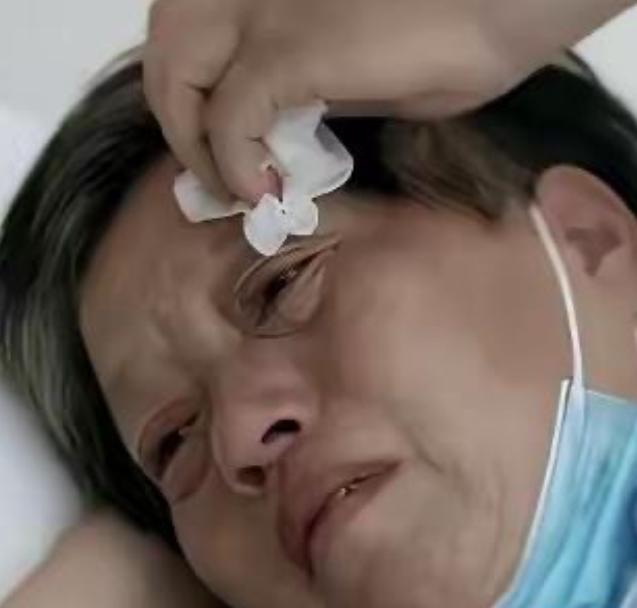 120万一针抗癌药，安徽首例患者已出院。2022年，中国安徽省一位癌症患者，注射