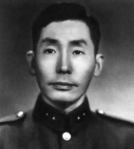 1955年大授衔，有一个鲜为人知的细节，那就是33军军长和政委双双缺席了！原来，
