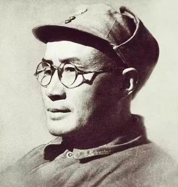 1950年，解放西藏任务无人敢接，刘伯承给36岁军长一个特权：二野14个师你随便
