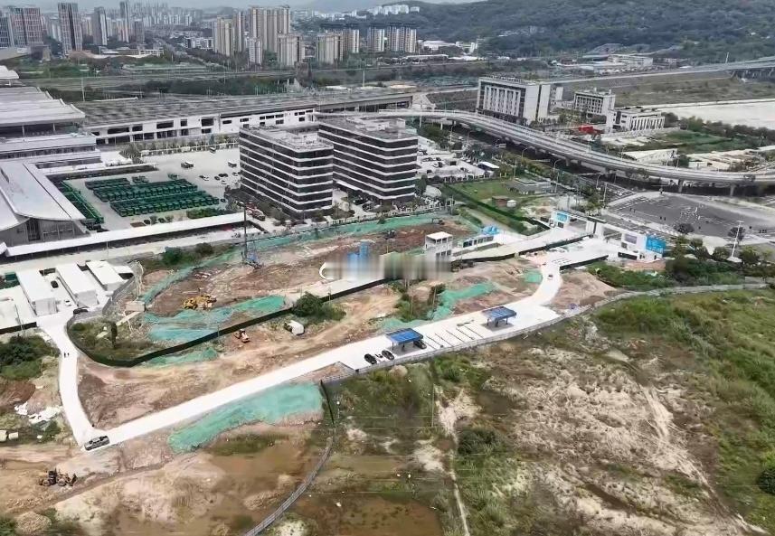 南湖片区是三江口开发建设的重点之一福州将促进火车南站、城门山、高盖山等区域连片开