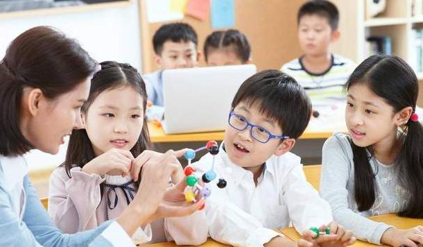 两会闭幕！民生大礼包重中之重，6件事事关你我，全是实在福利两会刚结束，普通人