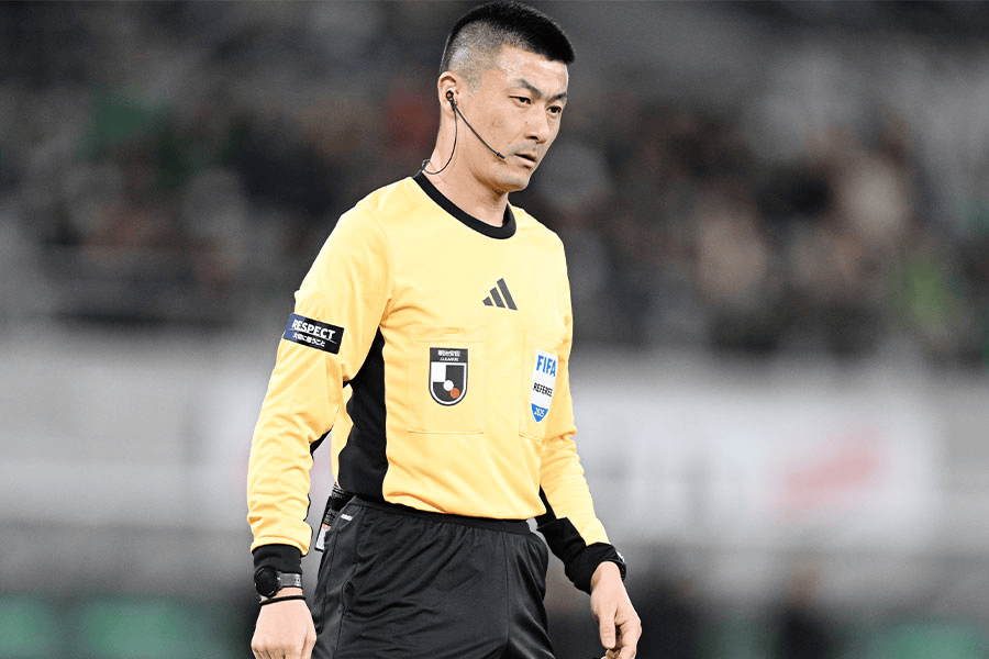 傅明: 裁判作为人无法避免犯错;对外界舆论我选择完全无视