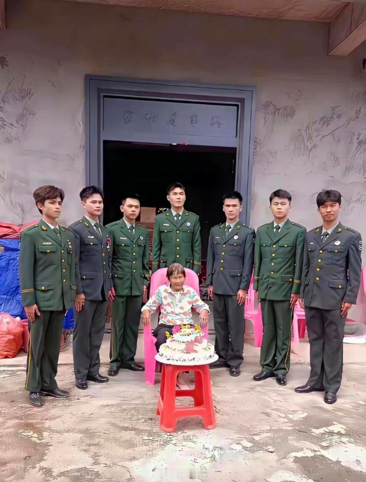这家庭地位是别人挣不来的