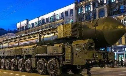 为什么俄罗斯不敢用核武器？不夸张的说，俄罗斯宁愿投降，也不敢先用上核武器。俄罗斯