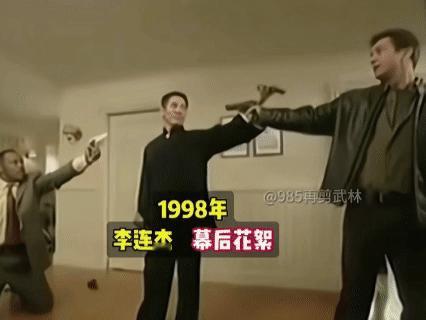 直到看了李连杰在好莱坞的这段武打戏的花絮，我才发现，原来施瓦辛格对他的评价都是真