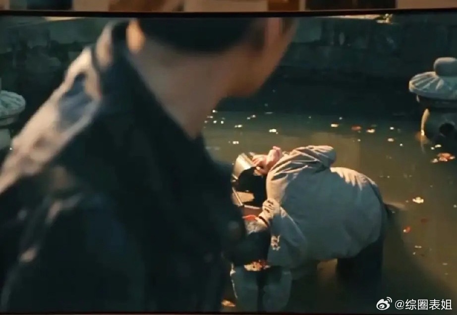 《枭起青壤》聂九罗终于按耐不住要去救蒋叔了，只是可惜，等她赶到关押蒋叔的地方时并