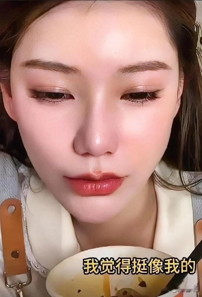 12年一轮回，小玥儿刚满12岁，家里又要添一匹小马。这样家里两只马了，产检医生把