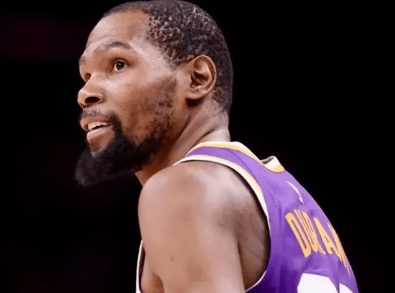 前NBA球员迈克-毕比在一档播客节目中谈到了火箭。毕比表示：“凯文-杜兰特的加