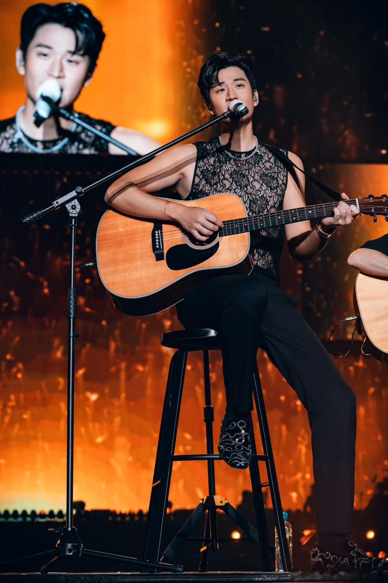 汪苏泷替周兴哲官宣歌手首发《歌手2026》的瓜来得猝不及防！林宥嘉甩锅引发名场