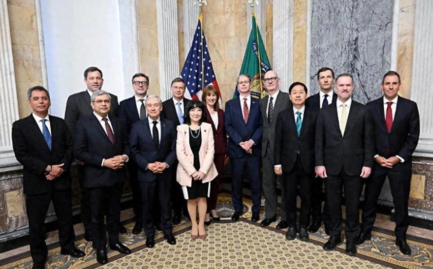 1：34局面出现！2026年刚过完元旦，全球围绕稀土的争夺就开始了，美国和日