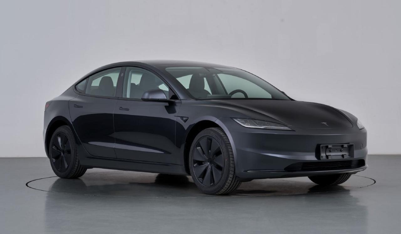 YL搭载82kWh电池组，CLTC工况续航里程751km；Model3+搭载