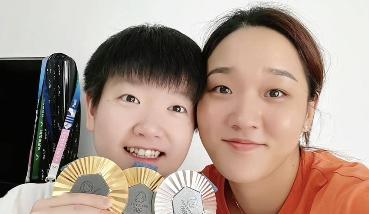 孙颖莎阳阳告别太好哭了孙铭阳官宣退出国家队，和孙颖莎这对从小长大的姐妹花告
