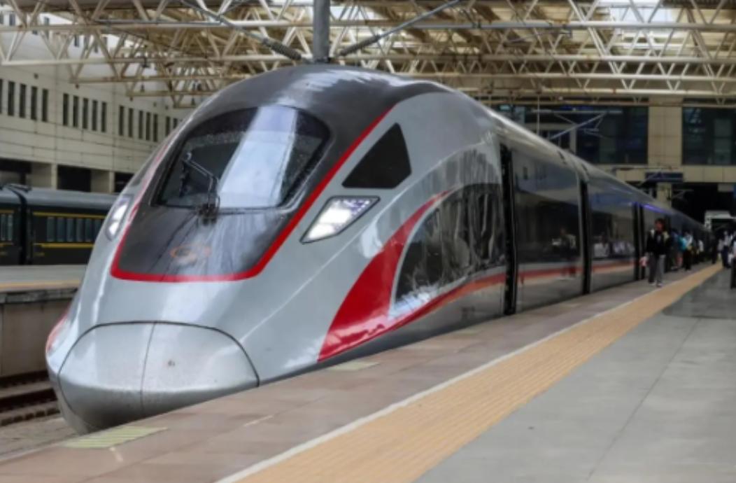 晚上为什么没有高铁？一位铁路工作者告诉我，90%的人不知道，飞机可以通宵飞行，火