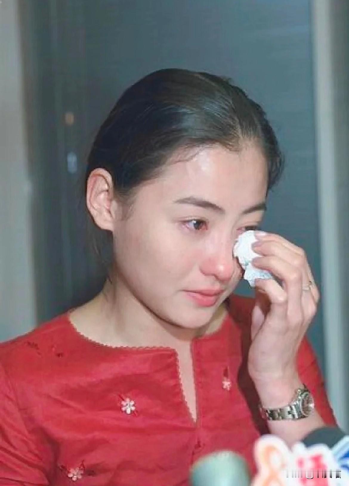 4000万支票被“撕”？张柏芝的官司，砸碎了娱乐圈的老套路！别再迷信“腕