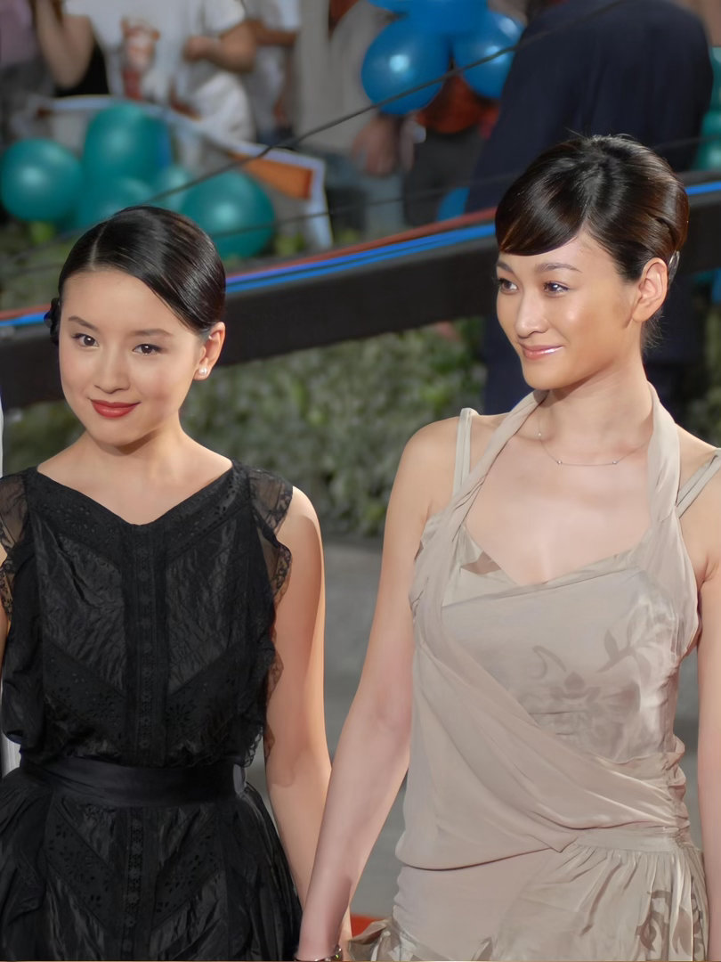 20年前的上海电影节红毯上的女明星没有滤镜不拼高定那时候大家还都是黄种人