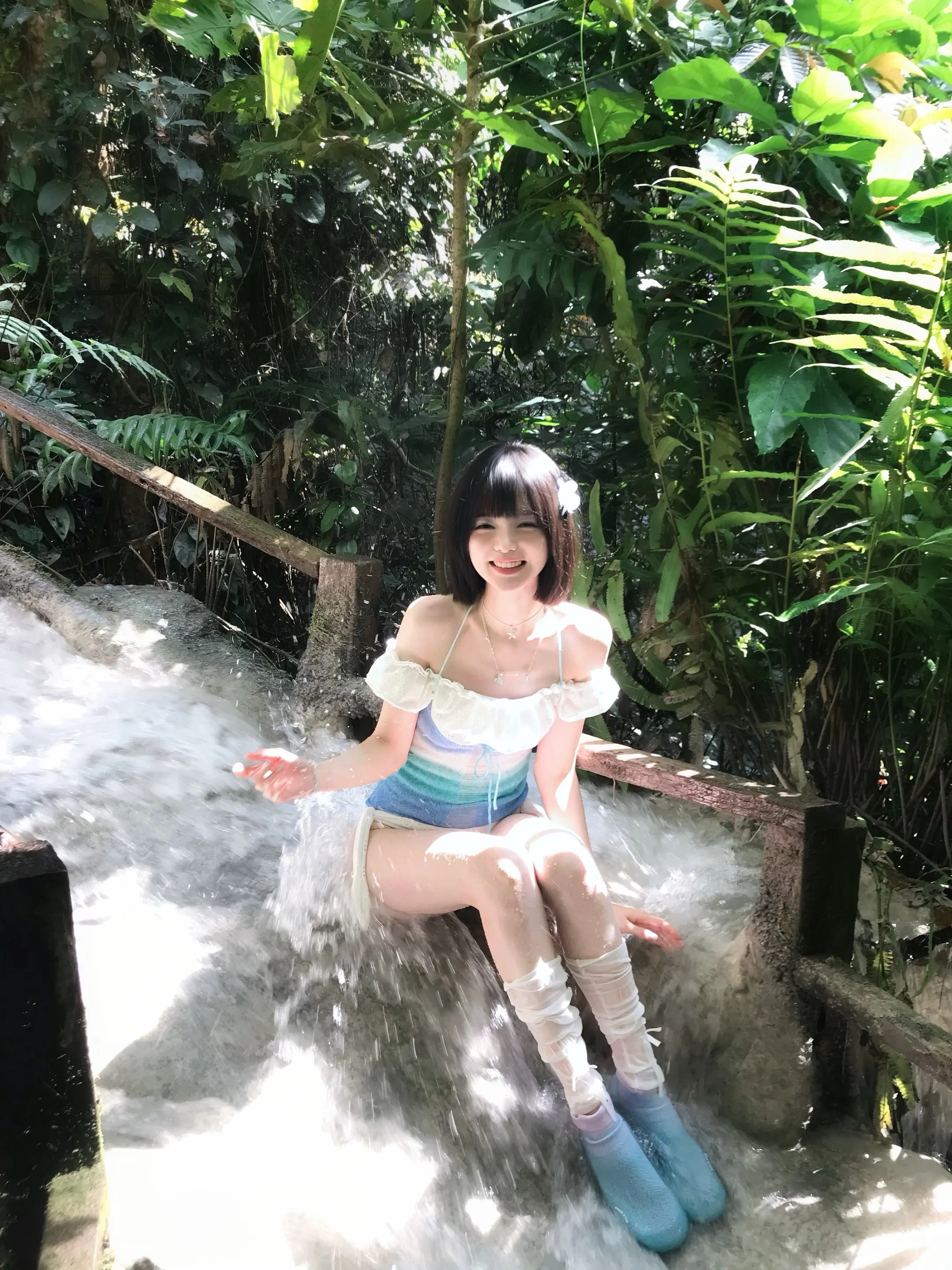 清迈的夏 🌿 ₊ ﾟ粘粘瀑布太太好玩啦 ˚  ₊ 🌱⊹ ｡ ﾟ  ...