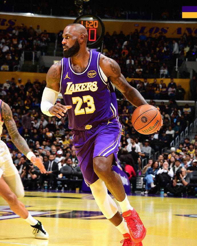 湖人大胜快船重回西部第二！冠军稳了！在今天的NBA常规赛NBA杯季中赛，洛杉