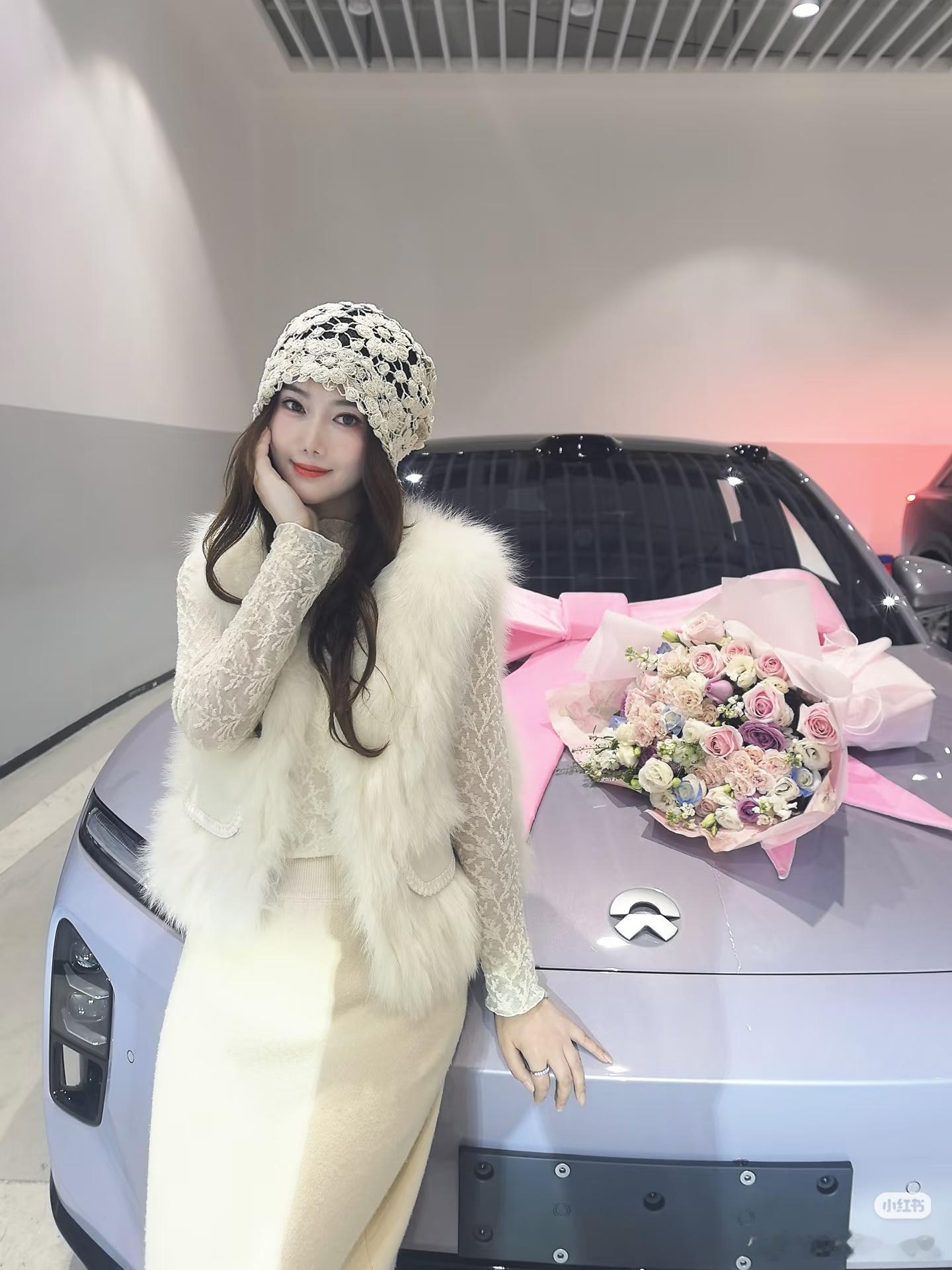 提车蔚来ET5T！我的梦中情“瓦”终于到家✨谁懂啊！这紫色也太美了