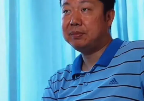 前不久男篮名宿，中国篮球名人堂成员王治郅在接受国内著名篮球评论员杨毅采访时，大郅