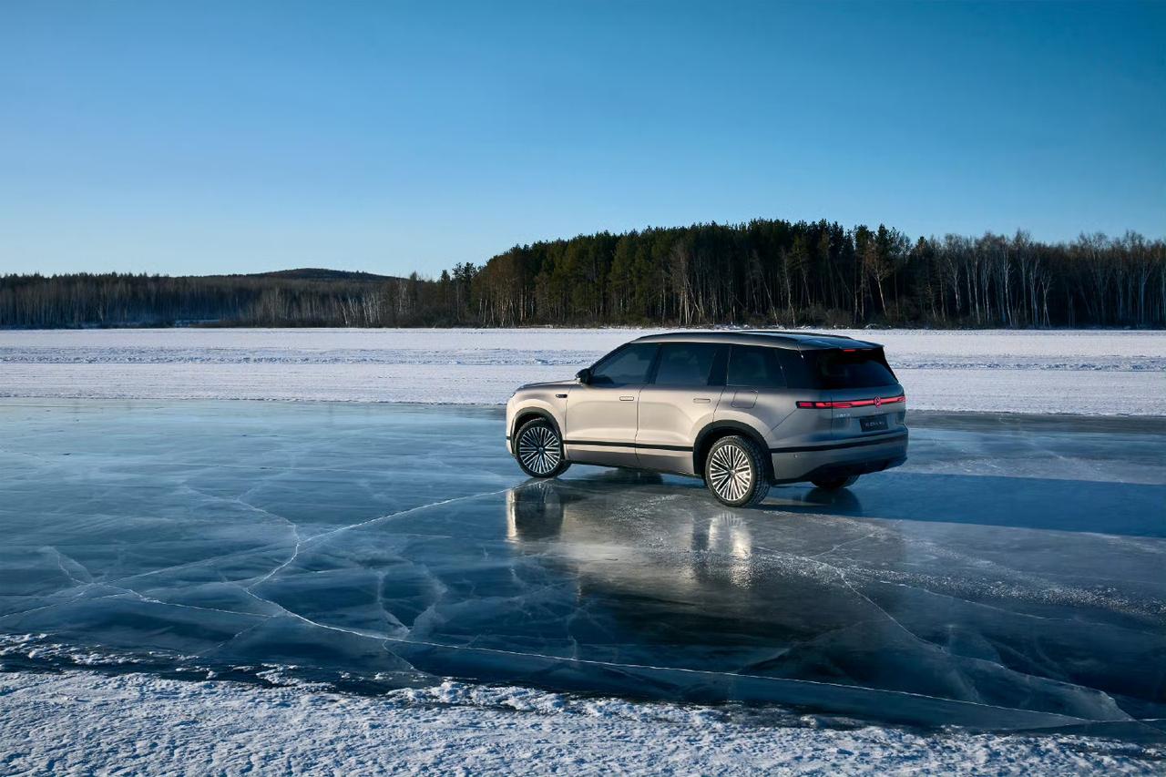 大众也急了！旗舰SUV亮出杀手锏，这次能扳倒理想L9？上汽大众的旗舰增程SU