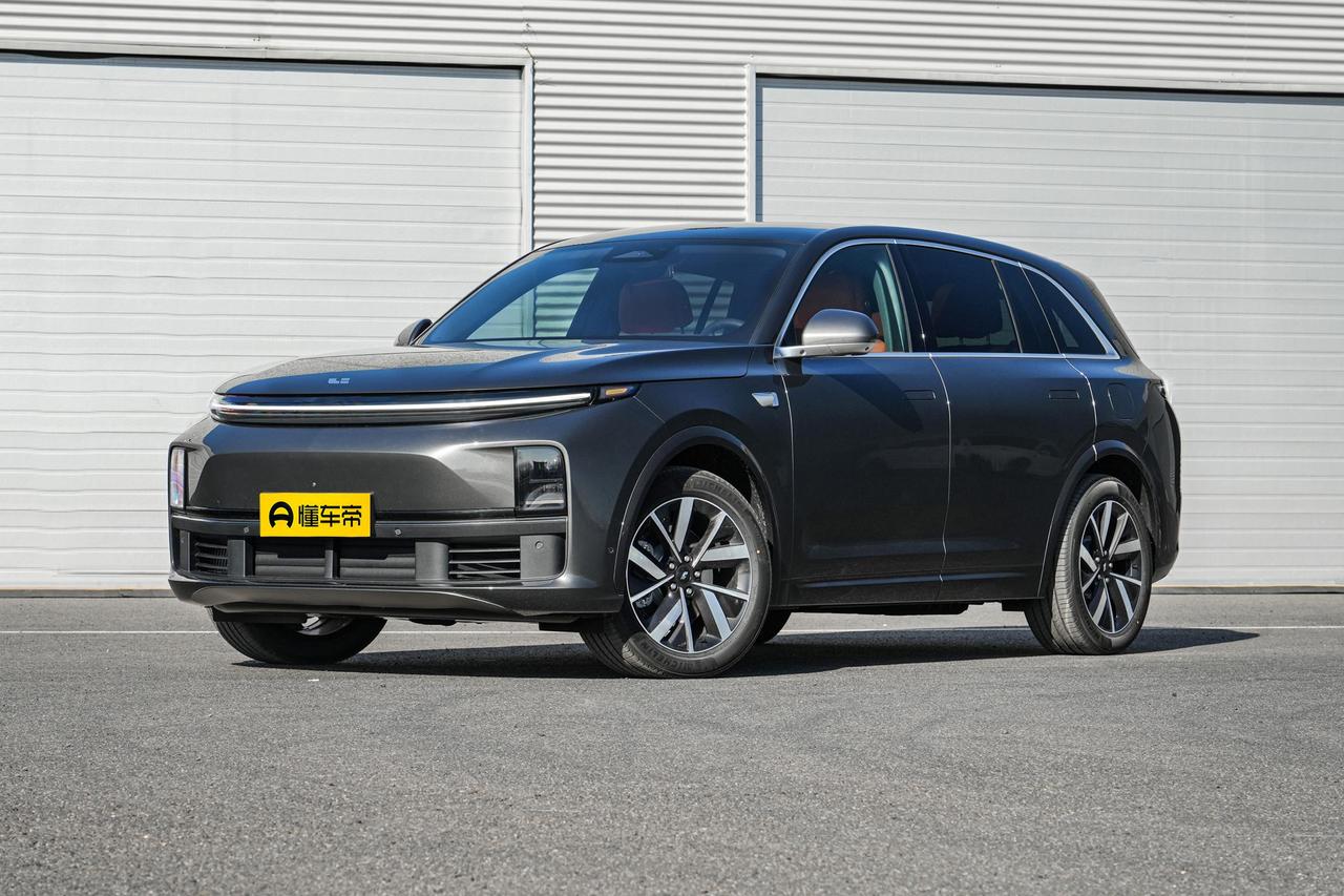 现在很多人看到二手理想L7认为15万以上的价格还是有点高了，但你想过车主卖车话真