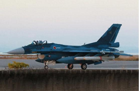 12架日机挂满导弹，对辽宁号发动模拟打击？日本该庆幸这不是实战。 12月9日