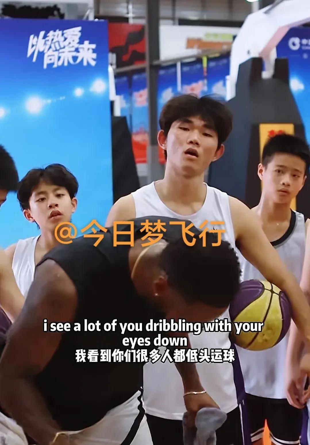 威姆斯去徐杰的训练营指导学员训练，下赛季去向仍未明朗！广东队冠军外援、上赛季效