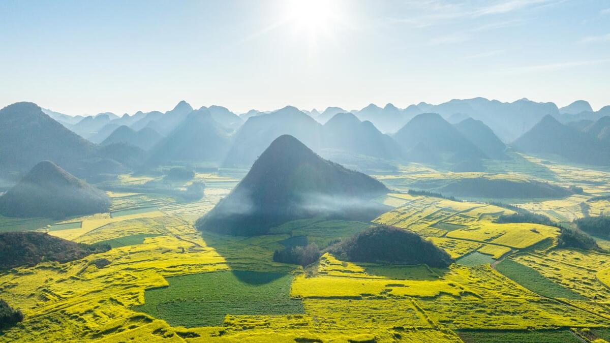 2月-7月,全国各地的11处油菜花海,景观震撼,观赏期太长了