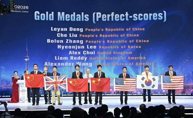 为什么说，中国在未来的AI竞争中很难输给西方世界？8月20日，一个比大模型排行