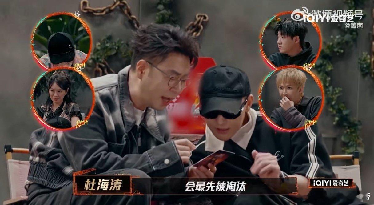 黄子韬成Capper迷弟了黄子韬实力诠释什么是迷弟！Capper的每一个动作，