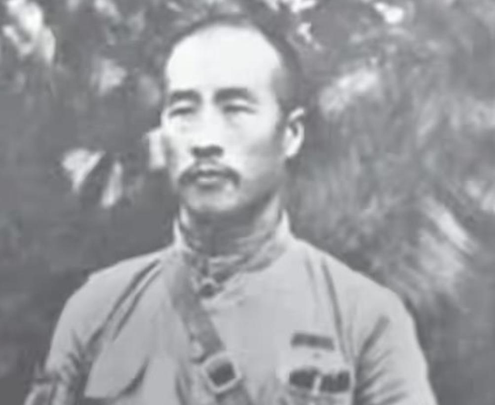 韩复榘之子韩子华，因父亲1938年被蒋介石处决，1948年国民党溃退时，他断然拒