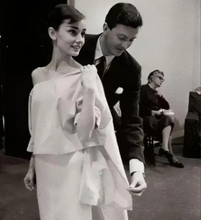 1992年，赫本希望回到瑞士度过她的最后一个圣诞节。当时她已经确诊结肠癌晚期