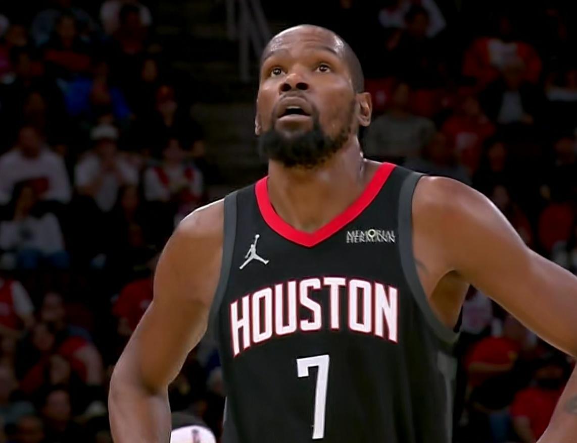 火箭惨败雷霆！3点不争的事实：1：火箭就是纯靠身体和篮板（60:44）优势打